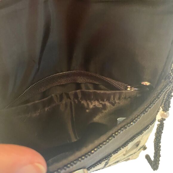 Beautiful Vintage Checkerboard Alabaster & Black Small Crossbody. - Picture 5 of 6